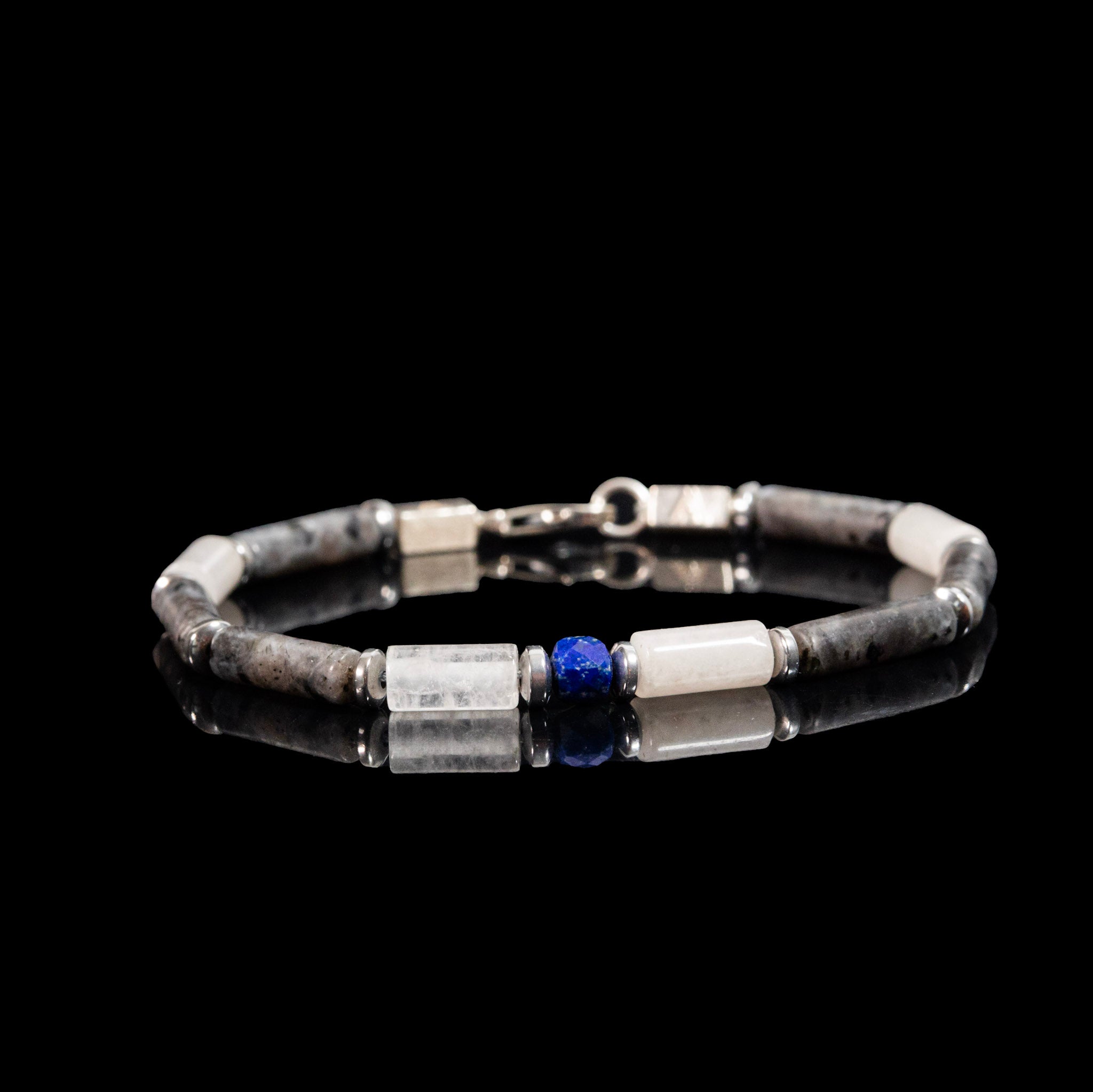 Spectrolite, Quartz and Lapis Lazuli Bracelet | Armillas Design – three-stone gemstone bracelet