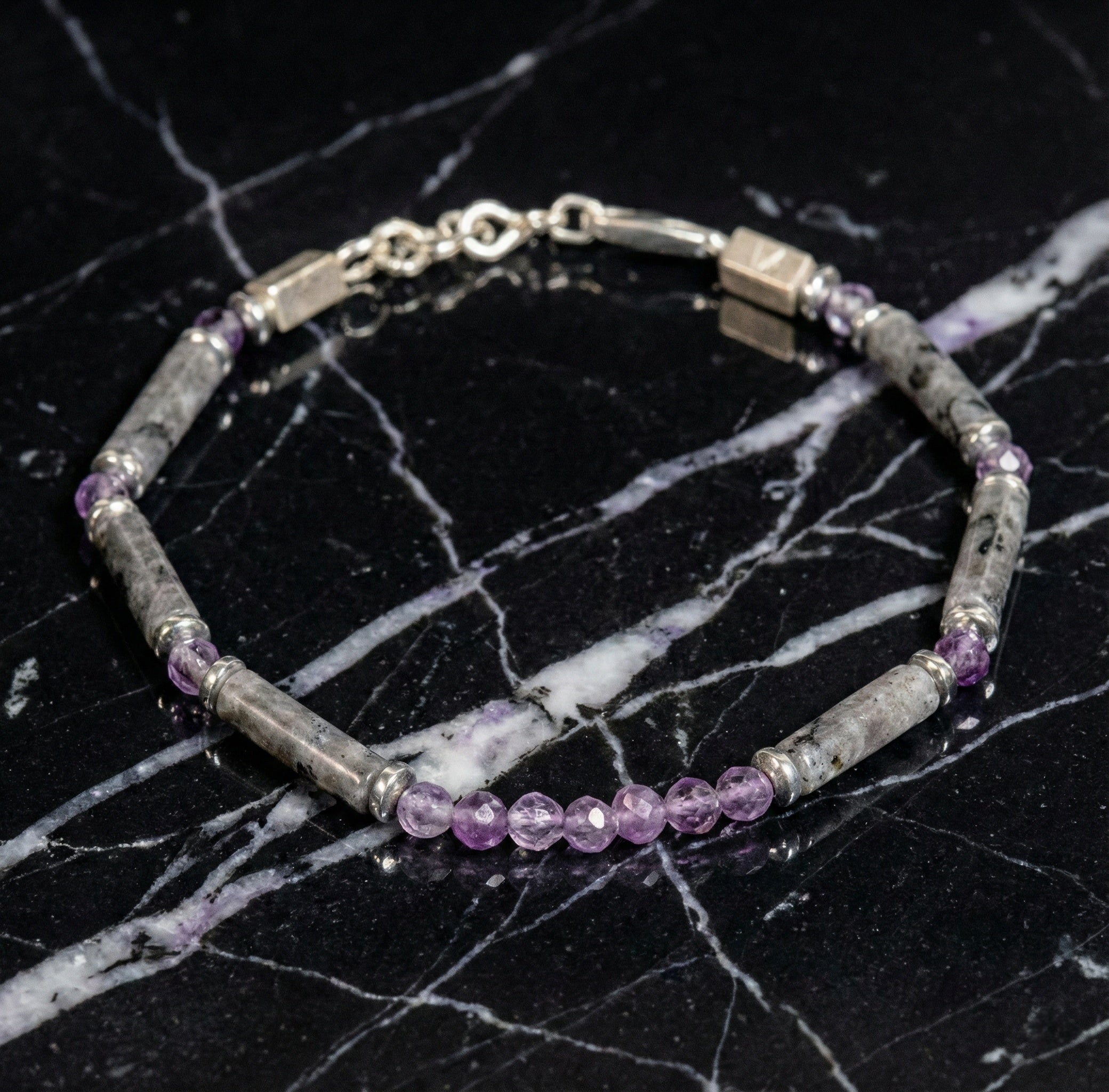 Spectrolite and Amethyst Bracelet | Armillas Design – iridescent labradorite bracelet – view 2
