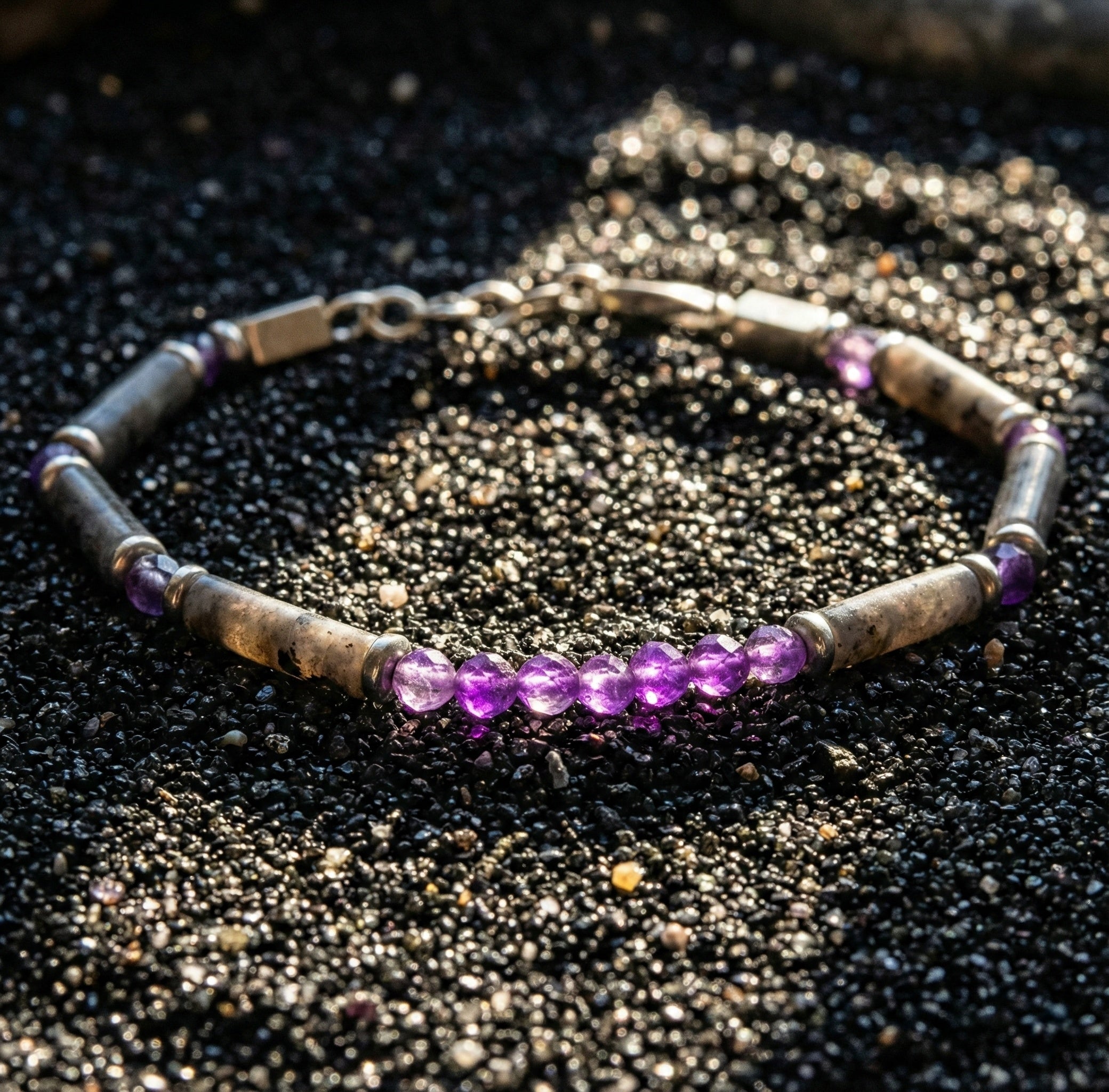 Spectrolite and Amethyst Bracelet | Armillas Design – iridescent labradorite bracelet